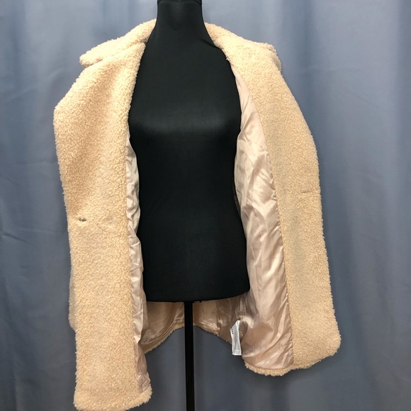 Forever 21- Teddy bear trench coat - Picture 4 of 6